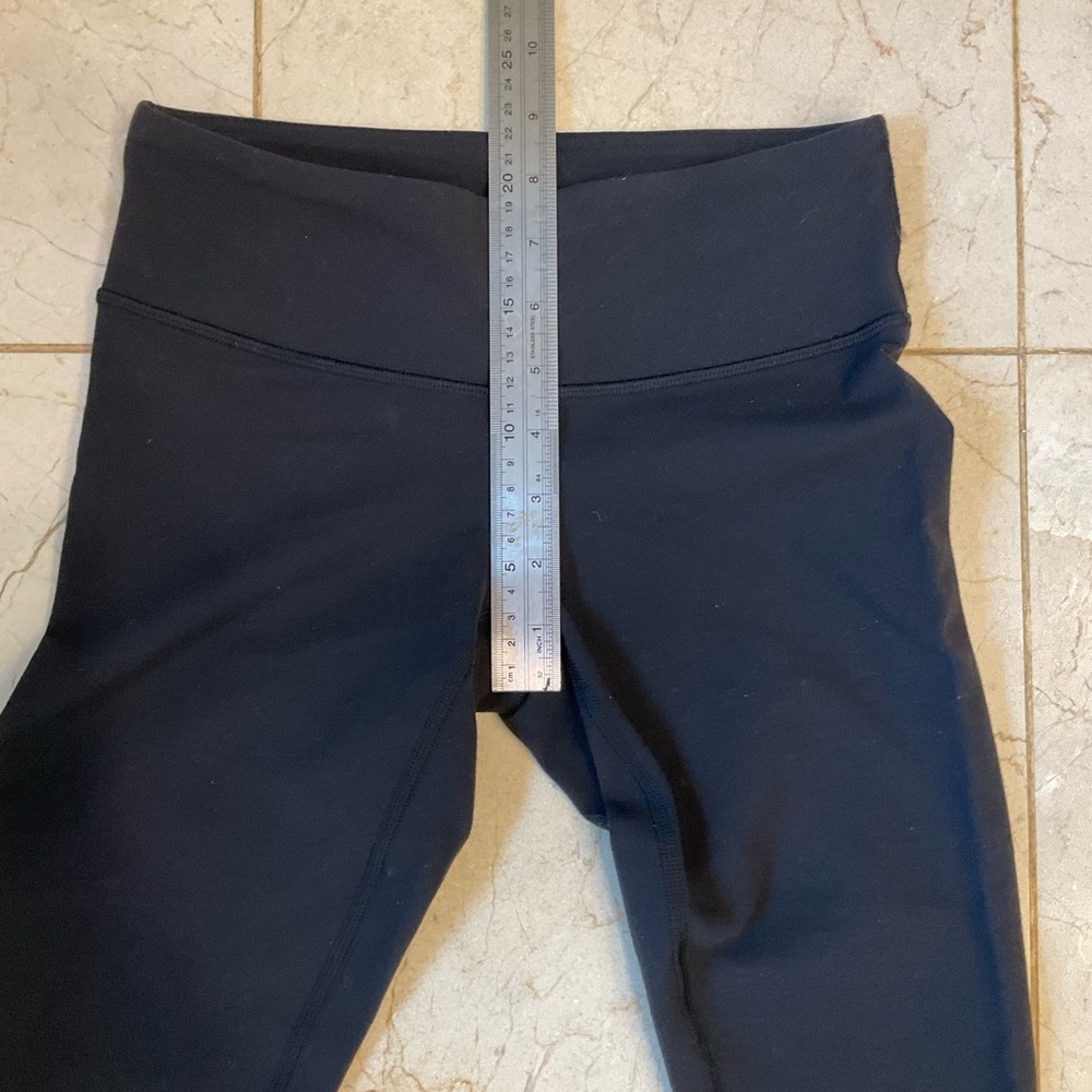 LuLuLemon Athletica Yoga Pants, Black, Sz Small, Good Condition - Picture 8 of 8